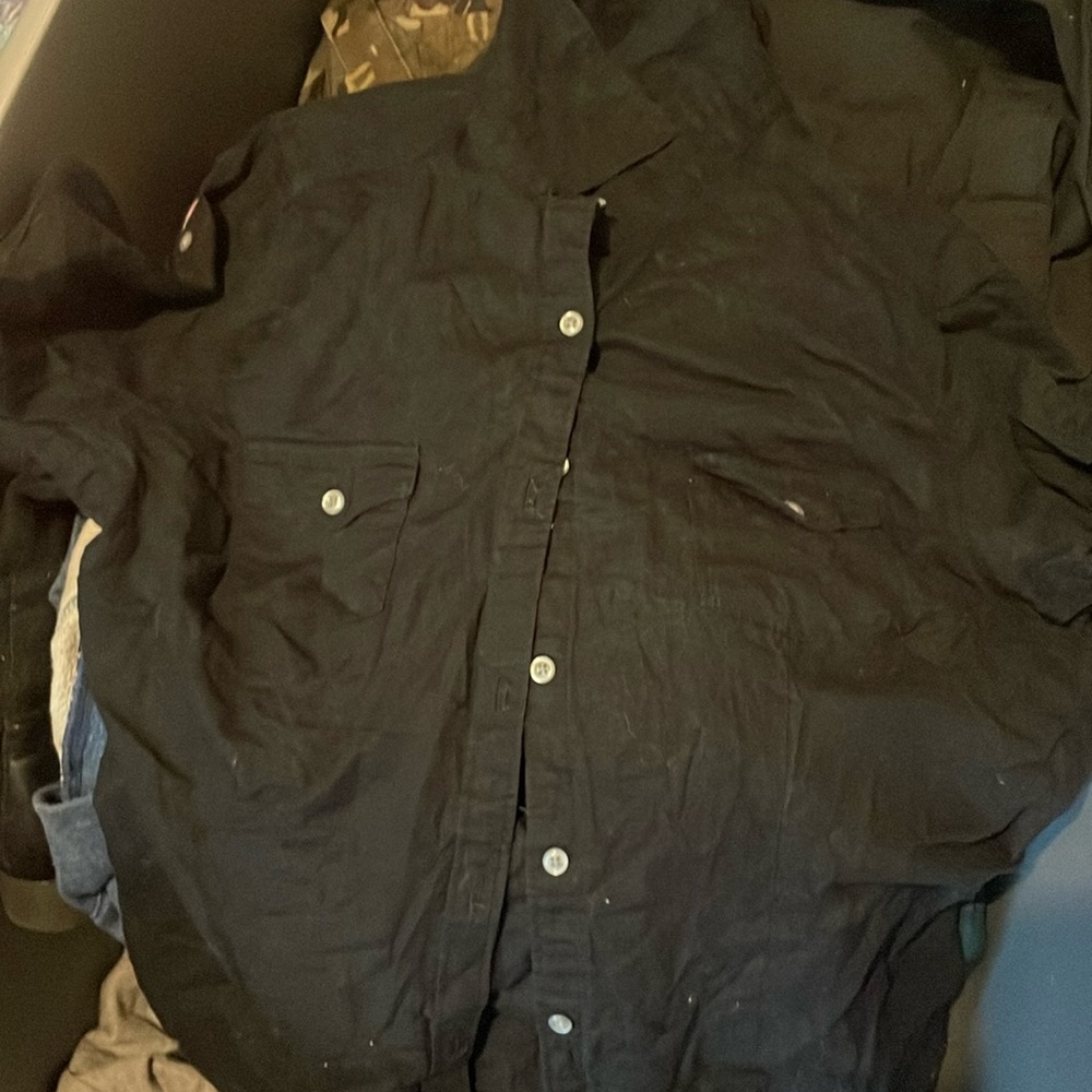 Short sleeve button up